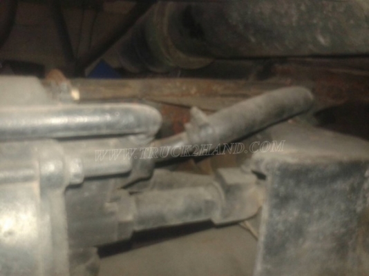 รถบรรทุกน้ำหรือรถดูดส้วม เป็นแทงค์สแตนเลสทั้งลูก ถังจุ 4,000 ลิตร