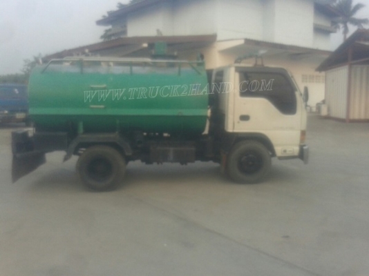 รถบรรทุกน้ำหรือรถดูดส้วม เป็นแทงค์สแตนเลสทั้งลูก ถังจุ 4,000 ลิตร