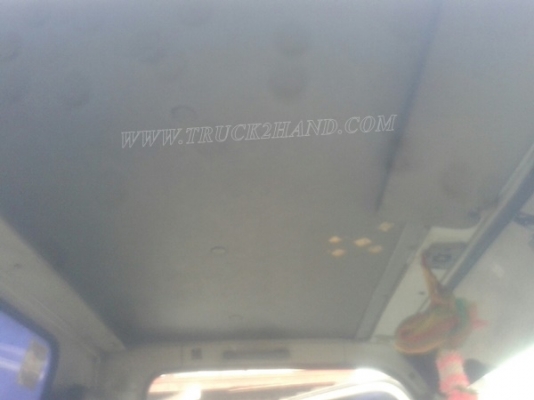 รถบรรทุกน้ำหรือรถดูดส้วม เป็นแทงค์สแตนเลสทั้งลูก ถังจุ 4,000 ลิตร