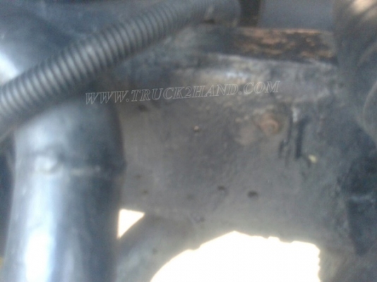 รถบรรทุกน้ำหรือรถดูดส้วม เป็นแทงค์สแตนเลสทั้งลูก ถังจุ 4,000 ลิตร