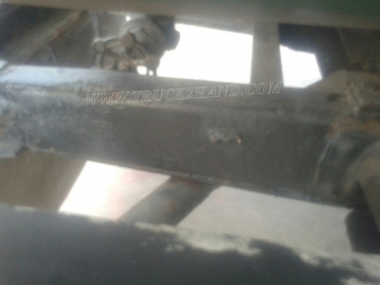 รถบรรทุกน้ำหรือรถดูดส้วม เป็นแทงค์สแตนเลสทั้งลูก ถังจุ 4,000 ลิตร