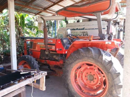 ขายรถไถ KUBOTA M5000 อุปกรณ์ ดันหน้า ผานหลัง สภาพสวยพร้อมใช้งาน  สนใจโทร 090-8588220คุณนะ 093-3258446คุณบิว หรือเข้าดูสินค้าอื่นๆได้ที่ www.truck.in.th/498 หรือเพจFacebook ณรงค์ ซื้อขายรถมือสอง (เว็บไซต์ส่วนตัว) หรือFacebook คุณนะ รถบรรทุก