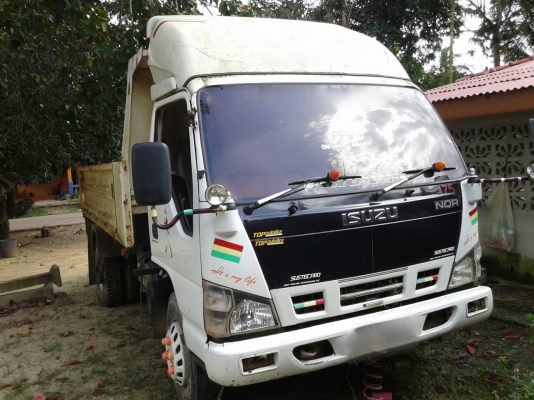 รถอีซูซุ 6 ล้อดั้ม NQR 175 แรงม้า. ปี 50.  ( รถวิ่ง 22x,xxx กม. )     สนใจติดต่อ  081 - 6079515