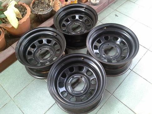 ล้อกะทะลาย Rock 6/139 ขอบ16*8 ET-28 สวยๆ 1ชุด