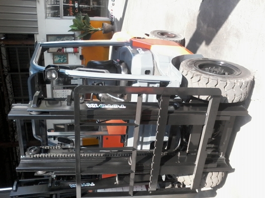 ขายด่วนครับรถสวยๆTOYOTAดีเซลขนาด3ตัน ราคา450,000บาท ขายด่วนครับรถสวยๆTOYOTAดีเซลขนาด3ตัน ราคา450,000บาท