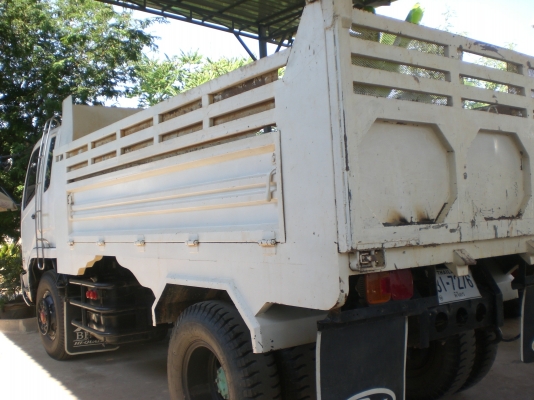 เลิกกิจการครับขายเหมาสองคันไปเลย