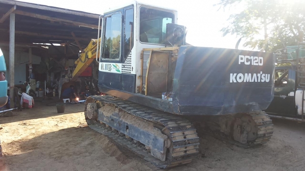 แบคโฮ KOMATSU PC120-5 ตัวเดินใหญ่ ไฟตัด อุปกรณ์กล่อง+จอ มี เอกสารอินวอย **ขาย KOMATSU PC120-5 แบคโฮยอดนิยม รุ่นพิเศษ ตัวเดินใหญ่ สภาพพร้อมใช้งาน เอกสารอินวอย HYD.EXCAVATOR KOMATSU PC120-5 S/N.40309 (ซีเรียลสูง) ตัวเดินใหญ่ ไฟฟ้าตัด อ