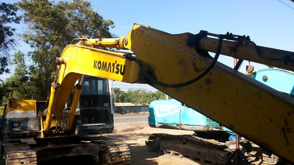 แบคโฮ KOMATSU PC120-5 ตัวเดินใหญ่ ไฟตัด อุปกรณ์กล่อง+จอ มี เอกสารอินวอย **ขาย KOMATSU PC120-5 แบคโฮยอดนิยม รุ่นพิเศษ ตัวเดินใหญ่ สภาพพร้อมใช้งาน เอกสารอินวอย HYD.EXCAVATOR KOMATSU PC120-5 S/N.40309 (ซีเรียลสูง) ตัวเดินใหญ่ ไฟฟ้าตัด อ