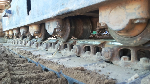 แบคโฮ KOMATSU PC120-5 ตัวเดินใหญ่ ไฟตัด อุปกรณ์กล่อง+จอ มี เอกสารอินวอย **ขาย KOMATSU PC120-5 แบคโฮยอดนิยม รุ่นพิเศษ ตัวเดินใหญ่ สภาพพร้อมใช้งาน เอกสารอินวอย HYD.EXCAVATOR KOMATSU PC120-5 S/N.40309 (ซีเรียลสูง) ตัวเดินใหญ่ ไฟฟ้าตัด อ