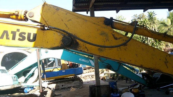 แบคโฮ KOMATSU PC120-5 ตัวเดินใหญ่ ไฟตัด อุปกรณ์กล่อง+จอ มี เอกสารอินวอย **ขาย KOMATSU PC120-5 แบคโฮยอดนิยม รุ่นพิเศษ ตัวเดินใหญ่ สภาพพร้อมใช้งาน เอกสารอินวอย HYD.EXCAVATOR KOMATSU PC120-5 S/N.40309 (ซีเรียลสูง) ตัวเดินใหญ่ ไฟฟ้าตัด อ