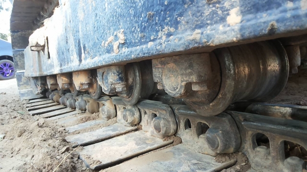 แบคโฮ KOMATSU PC120-5 ตัวเดินใหญ่ ไฟตัด อุปกรณ์กล่อง+จอ มี เอกสารอินวอย **ขาย KOMATSU PC120-5 แบคโฮยอดนิยม รุ่นพิเศษ ตัวเดินใหญ่ สภาพพร้อมใช้งาน เอกสารอินวอย HYD.EXCAVATOR KOMATSU PC120-5 S/N.40309 (ซีเรียลสูง) ตัวเดินใหญ่ ไฟฟ้าตัด อ