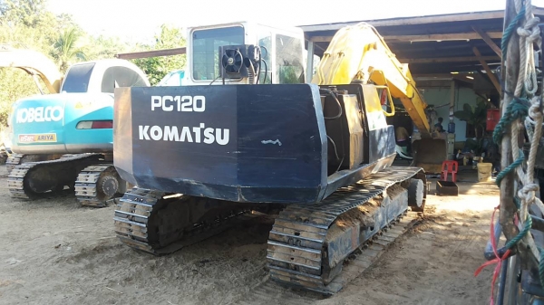 แบคโฮ KOMATSU PC120-5 ตัวเดินใหญ่ ไฟตัด อุปกรณ์กล่อง+จอ มี เอกสารอินวอย **ขาย KOMATSU PC120-5 แบคโฮยอดนิยม รุ่นพิเศษ ตัวเดินใหญ่ สภาพพร้อมใช้งาน เอกสารอินวอย HYD.EXCAVATOR KOMATSU PC120-5 S/N.40309 (ซีเรียลสูง) ตัวเดินใหญ่ ไฟฟ้าตัด อ
