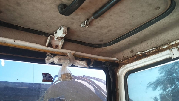 แบคโฮ KOMATSU PC120-5 ตัวเดินใหญ่ ไฟตัด อุปกรณ์กล่อง+จอ มี เอกสารอินวอย **ขาย KOMATSU PC120-5 แบคโฮยอดนิยม รุ่นพิเศษ ตัวเดินใหญ่ สภาพพร้อมใช้งาน เอกสารอินวอย HYD.EXCAVATOR KOMATSU PC120-5 S/N.40309 (ซีเรียลสูง) ตัวเดินใหญ่ ไฟฟ้าตัด อ