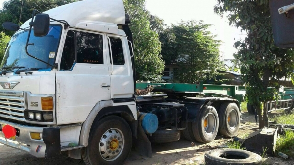 ขายด่วนหัวลาก HINO รุ่น SS330L เครื่อง K13C  335 แรง 2 เพลา สภาพพร้อมใช้งาน