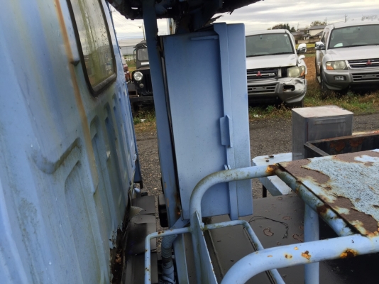 ขายรถรถบรรทุกติดกระเช้า รุ่น AICHI 2ตัน ยาว12เมตร เครื่อง4BE1