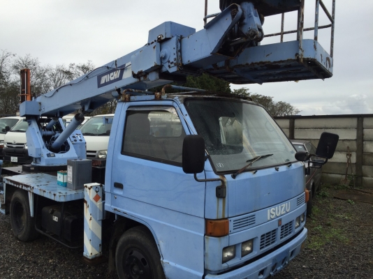 ขายรถรถบรรทุกติดกระเช้า รุ่น AICHI 2ตัน ยาว12เมตร เครื่อง4BE1