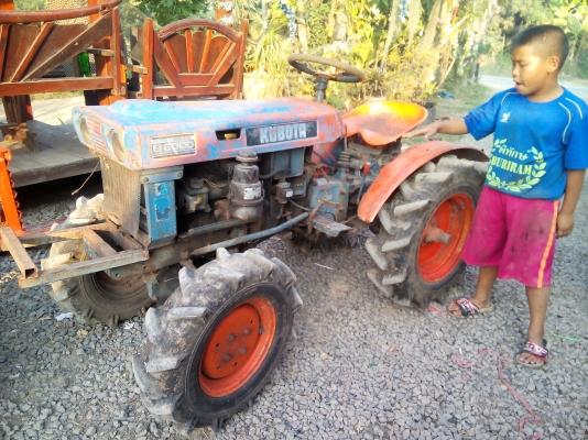 ลดสุดๆงดตอรองB6000 4x4พร้อมใช้เข้าร่องอ้อย ตัวรถ+โรตารี่0.80ซม.