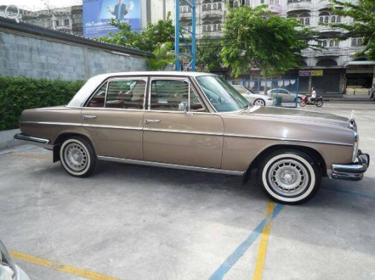 BENZ-W114