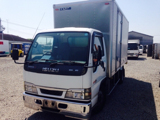ขายจ้ารถหัวคัสซี ISUZU NKR81 เครื่อง4HL1 (ไม่มีตู้นะค่ะ)