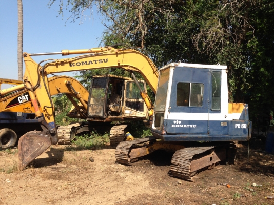 ขายรถแบ็คโฮ KOMATSU pc 60-5.