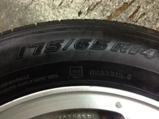 แม็ก 4รู 100 ขอบ14 พร้อมยางหนาๆ