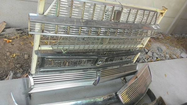 ขายทุกชิ้นครับหลักร้อยถึงหลักพัน ขายทุกชิ้นครับหลักร้อยถึงหลักพัน