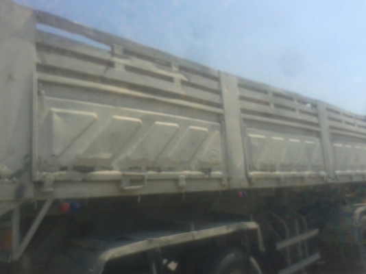 หางดัมพ์สามมิตร 2 เพลา  เพลาเหลี่ยม ติดต่อเจ้าของคุณตี๋ 085-937-6744 , 085-066-0404