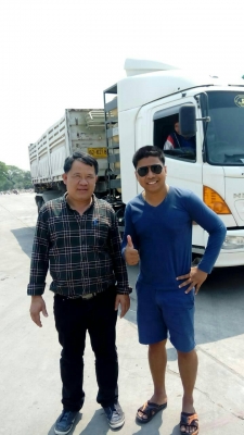 หางดัมพ์สามมิตร 2 เพลา  เพลาเหลี่ยม ติดต่อเจ้าของคุณตี๋ 085-937-6744 , 085-066-0404