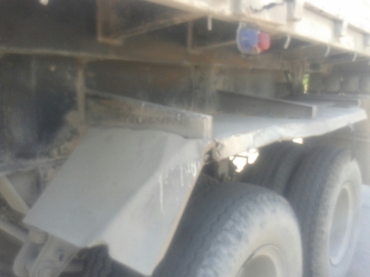 หางดัมพ์สามมิตร 2 เพลา  เพลาเหลี่ยม ติดต่อเจ้าของคุณตี๋ 085-937-6744 , 085-066-0404