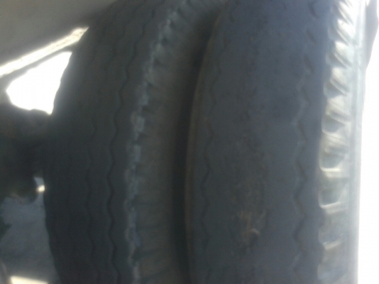 หางดัมพ์สามมิตร 2 เพลา  เพลาเหลี่ยม ติดต่อเจ้าของคุณตี๋ 085-937-6744 , 085-066-0404