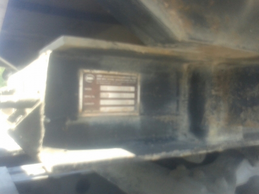 หางดัมพ์สามมิตร 2 เพลา  เพลาเหลี่ยม ติดต่อเจ้าของคุณตี๋ 085-937-6744 , 085-066-0404