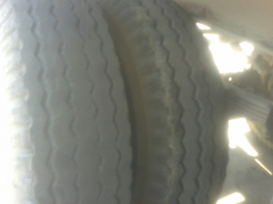 หางดัมพ์สามมิตร 2 เพลา  เพลาเหลี่ยม ติดต่อเจ้าของคุณตี๋ 085-937-6744 , 085-066-0404