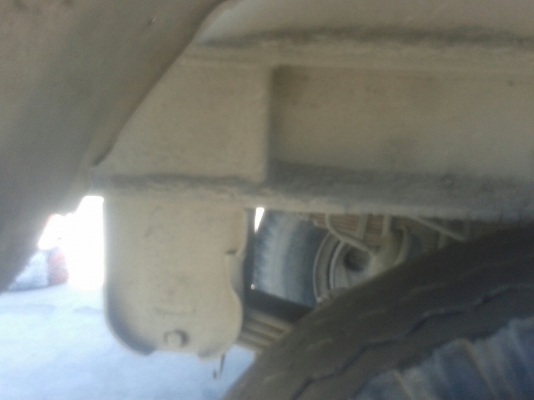 หางดัมพ์สามมิตร 2 เพลา  เพลาเหลี่ยม ติดต่อเจ้าของคุณตี๋ 085-937-6744 , 085-066-0404