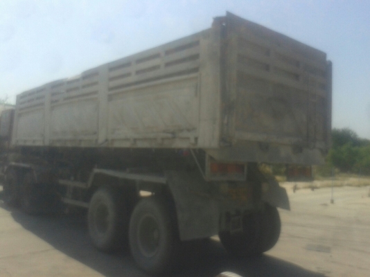 หางดัมพ์สามมิตร 2 เพลา  เพลาเหลี่ยม ติดต่อเจ้าของคุณตี๋ 085-937-6744 , 085-066-0404