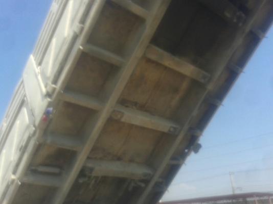 หางดัมพ์สามมิตร 2 เพลา  เพลาเหลี่ยม ติดต่อเจ้าของคุณตี๋ 085-937-6744 , 085-066-0404