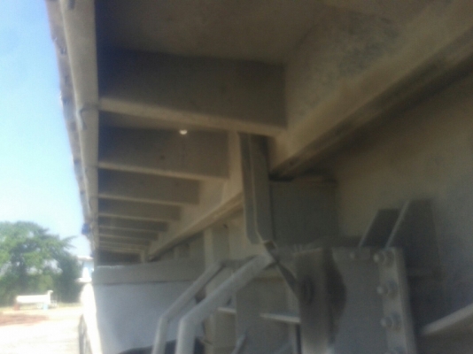 หางดัมพ์สามมิตร 2 เพลา  เพลาเหลี่ยม ติดต่อเจ้าของคุณตี๋ 085-937-6744 , 085-066-0404