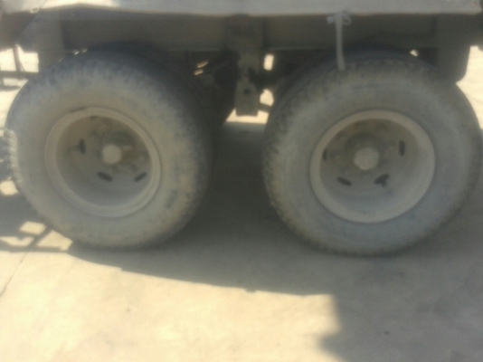 หางดัมพ์สามมิตร 2 เพลา  เพลาเหลี่ยม ติดต่อเจ้าของคุณตี๋ 085-937-6744 , 085-066-0404