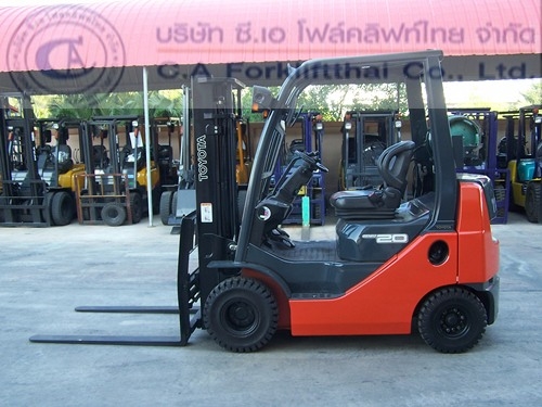 ขาย รถโฟล์คลิฟท์ TOYOTA รุ่น 8-FGK20