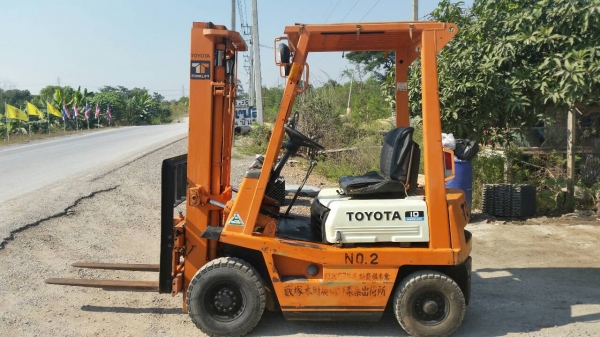 ขายด่วนรถยก TOYOTA 4FGยก1.0ตันเสาสูง3เมตรงาสไลย์ได้รถนอกยังไม่เคยใช้งานในเมืองไทยเลย=รุ่นใหม่ขายถูกๆๆ