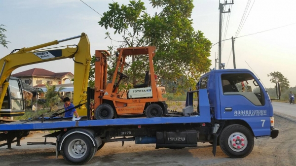 ขายด่วนรถยก TOYOTA 4FGยก1.0ตันเสาสูง3เมตรงาสไลย์ได้รถนอกยังไม่เคยใช้งานในเมืองไทยเลย=รุ่นใหม่ขายถูกๆๆ