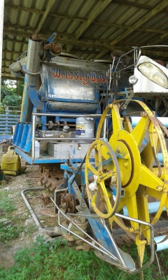 (ปิดการขายจ้า เจ๊นีราชบุรี)รถเกี่ยว พ_เจริญพัฒนา  รถยังสวย  ไม่พร้อมใช้งาน