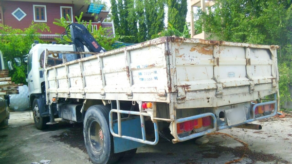 ขายรถ 6 ล้อ ฮีโน่ เมก้า 212 แรง ติดเฮี๊ยบ ปี 49 ยาง 900 สภาพดี จัดแนนท์ได้ สนใจติดต่อได้ที่ 081-9420141  ,  081-5715326