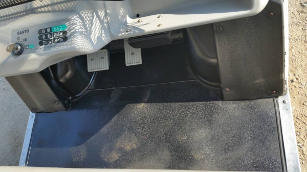 ขายด่วน รถกอล๊ฟSANYO นอก7ที่นั่ง บริการส่งให้ฟรี มีเอกสารอินวอย ยังไม่เคยใช้ในไทย ขายด่วน รถกอล๊ฟSANYO นอก7ที่นั่ง บริการส่งให้ฟรี มีเอกสารอินวอย ยังไม่เคยใช้ในไทย