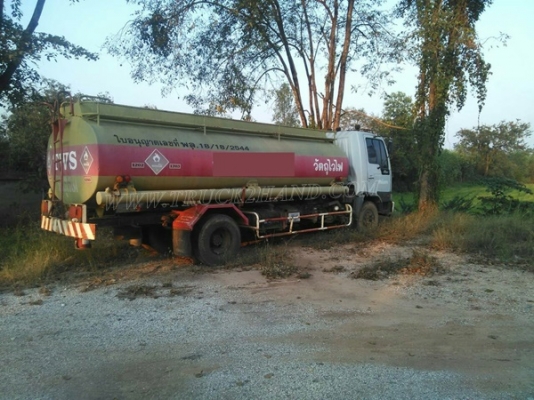 รถบรรทุกน้ำมัน ยี่ห้อ HINO FC4J