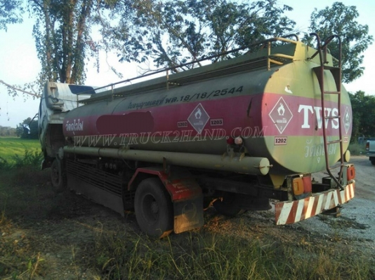 รถบรรทุกน้ำมัน ยี่ห้อ HINO FC4J