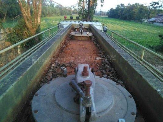 รถบรรทุกน้ำมัน ยี่ห้อ HINO FC4J