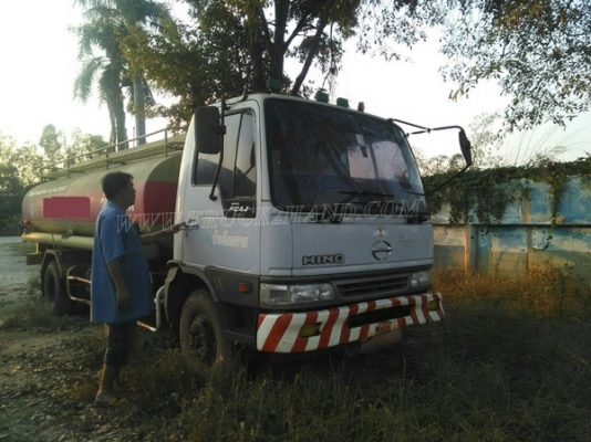 รถบรรทุกน้ำมัน ยี่ห้อ HINO FC4J