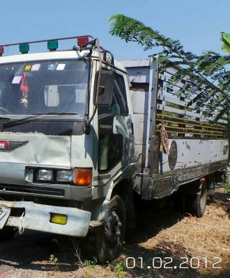 หกล้อ ฮีโน่ KM779 หัว FC 120 เครืองดี ช่วงยาว 5.50ม สภาพดีสวยเดิมพร้อมใช้ เล่มทะเบียนพร้อมโอน หกล้อ ฮีโน่ KM779 หัว FC 120 เครืองดี ช่วงยาว 5.50ม สภาพดีสวยเดิมพร้อมใช้ เล่มทะเบียนพร้อมโอน