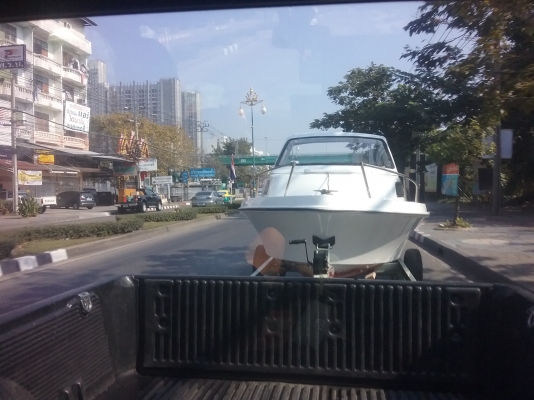 ขายเรือ yamaha 17 ฟุต เครื่องเรือ yamaha 40สองจังหวะทริมไฟฟ้า พวงมาลัยไฮดรอลิคพร้อมเทเลอร์สภาพพร้อมใช้