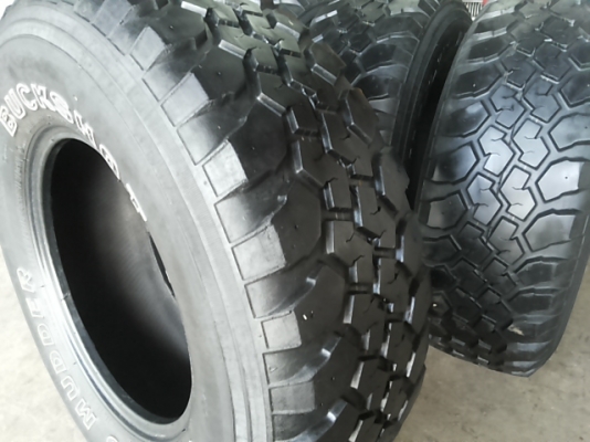 ยางmud 32"ขอบ16"(265/75/16)ปลายปี13 สวยๆ ยางmud 32"ขอบ16"(265/75/16)ปลายปี13 สวยๆ